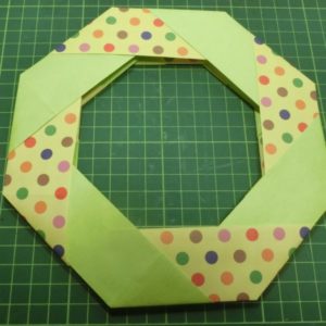 折り紙リースを手作り 簡単にできるおすすめリース土台の作り方5選 ちょちょいの工作部屋